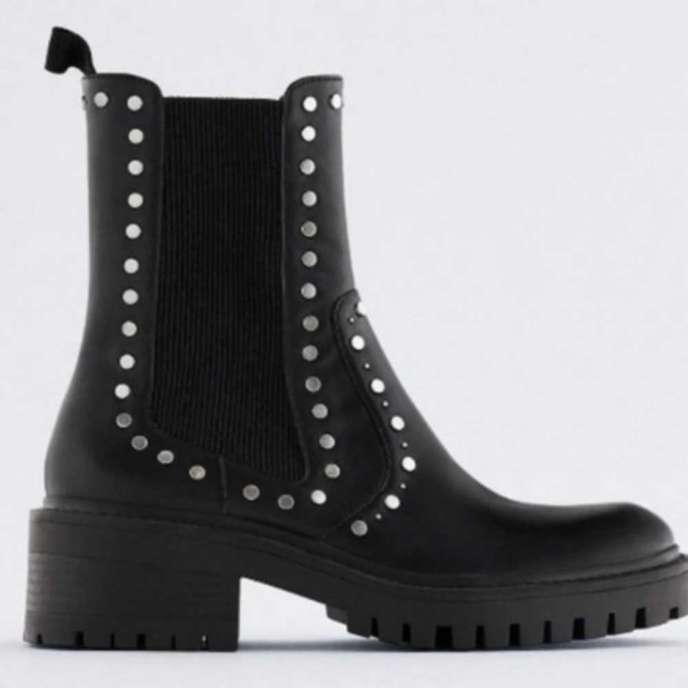 Zara Treaded Low Heel Studded Boot - NWT Size 9